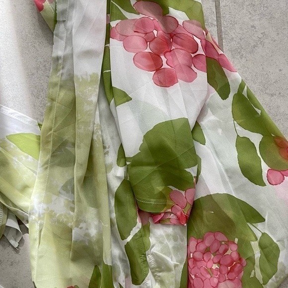 Pink n Green Floral Kimono - Picture 2 of 4